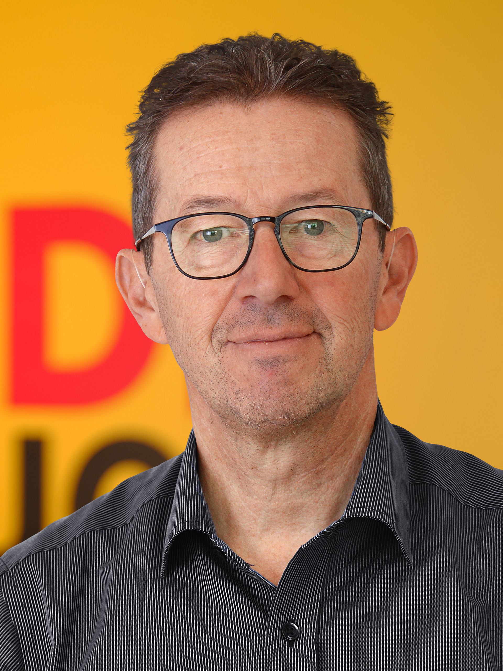 Oliver Abächerli 
Kundenberater, Projektleiter & Vorstufe
